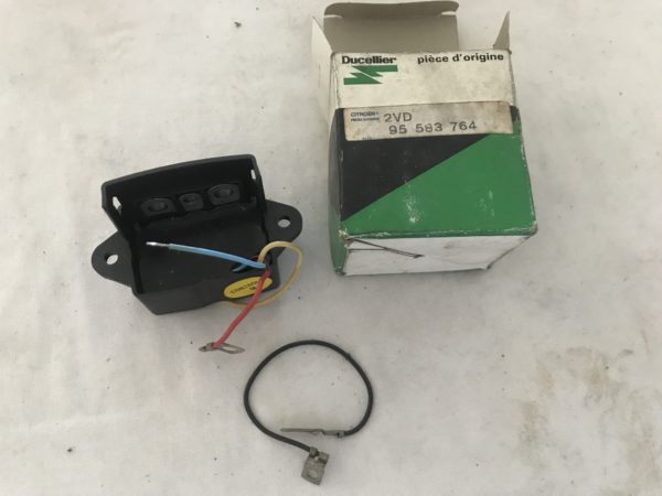 95583764 Regulador alternador Citroen Visa