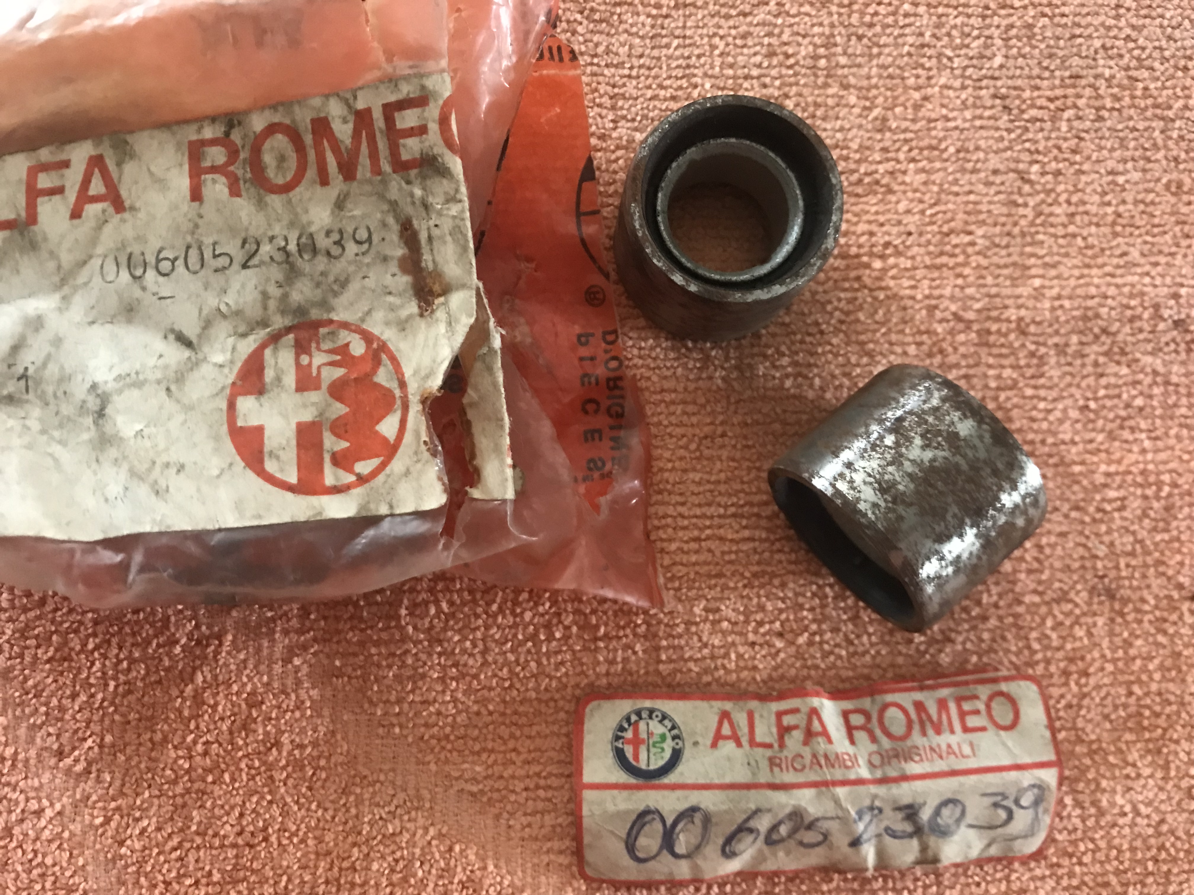 60523039 Suporte alavanca Alfa Romeo 75