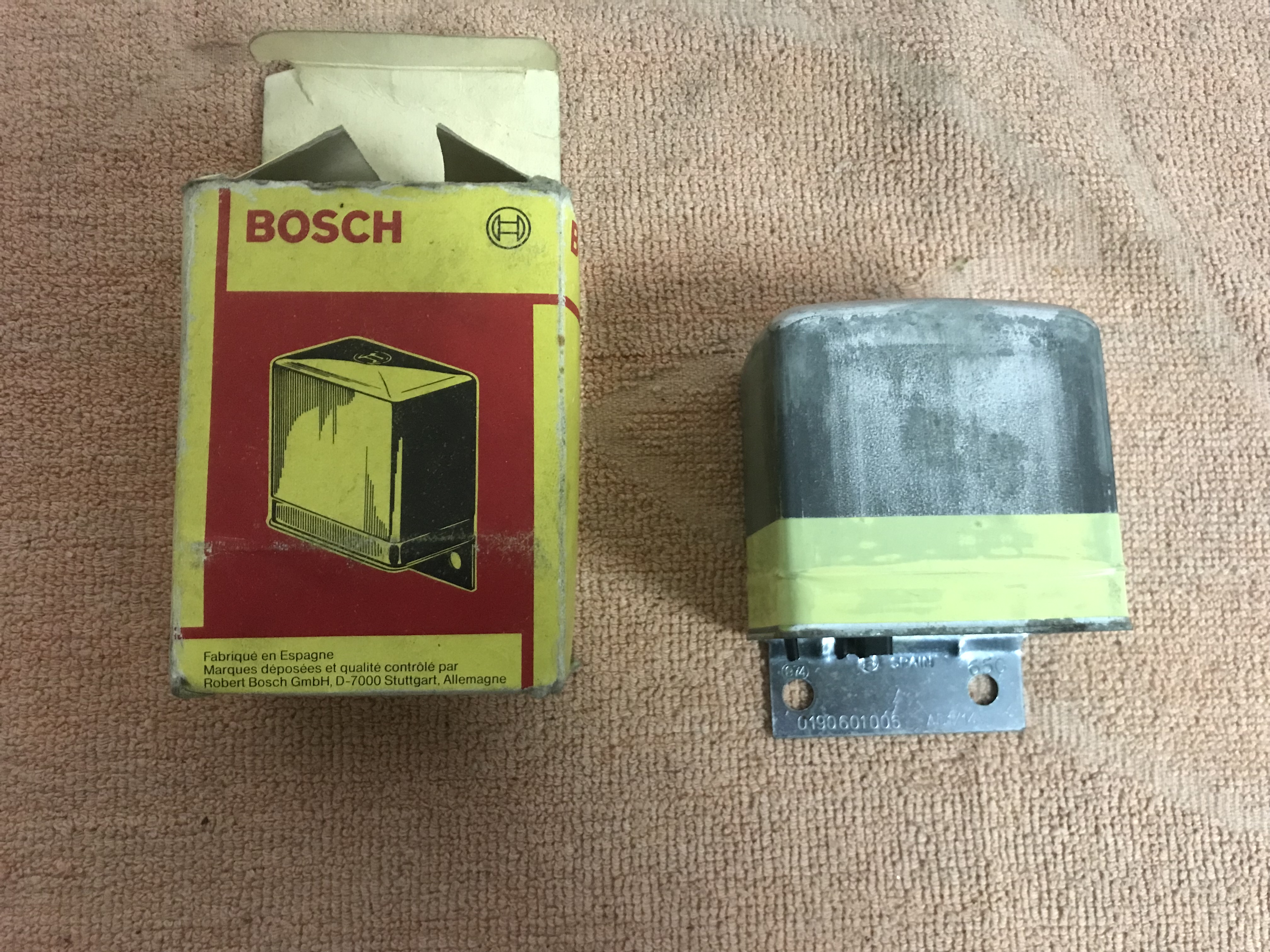 0190601006 Bosch Regulador alternador