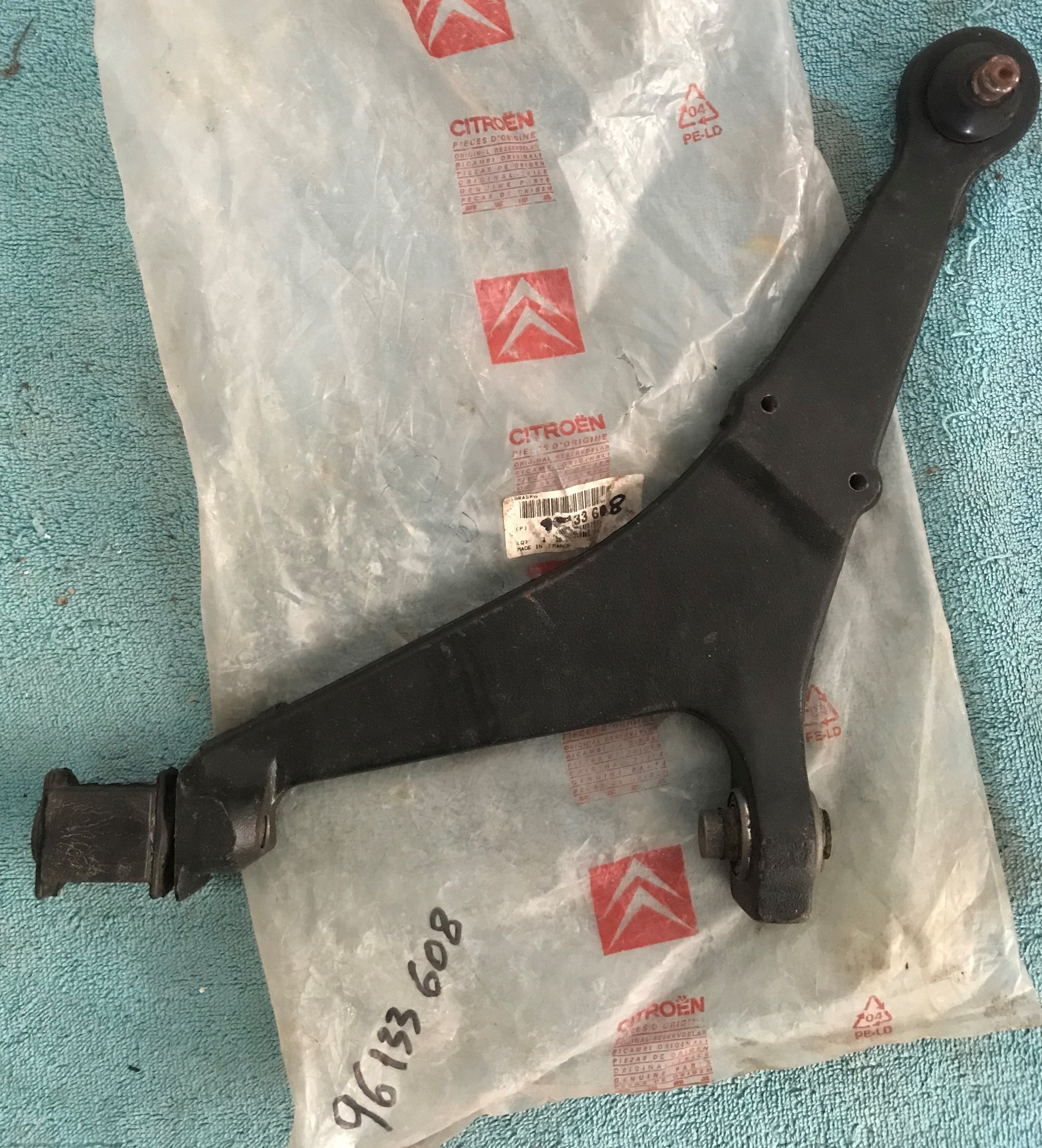 96133608 Braço suspensão Citroen AX I