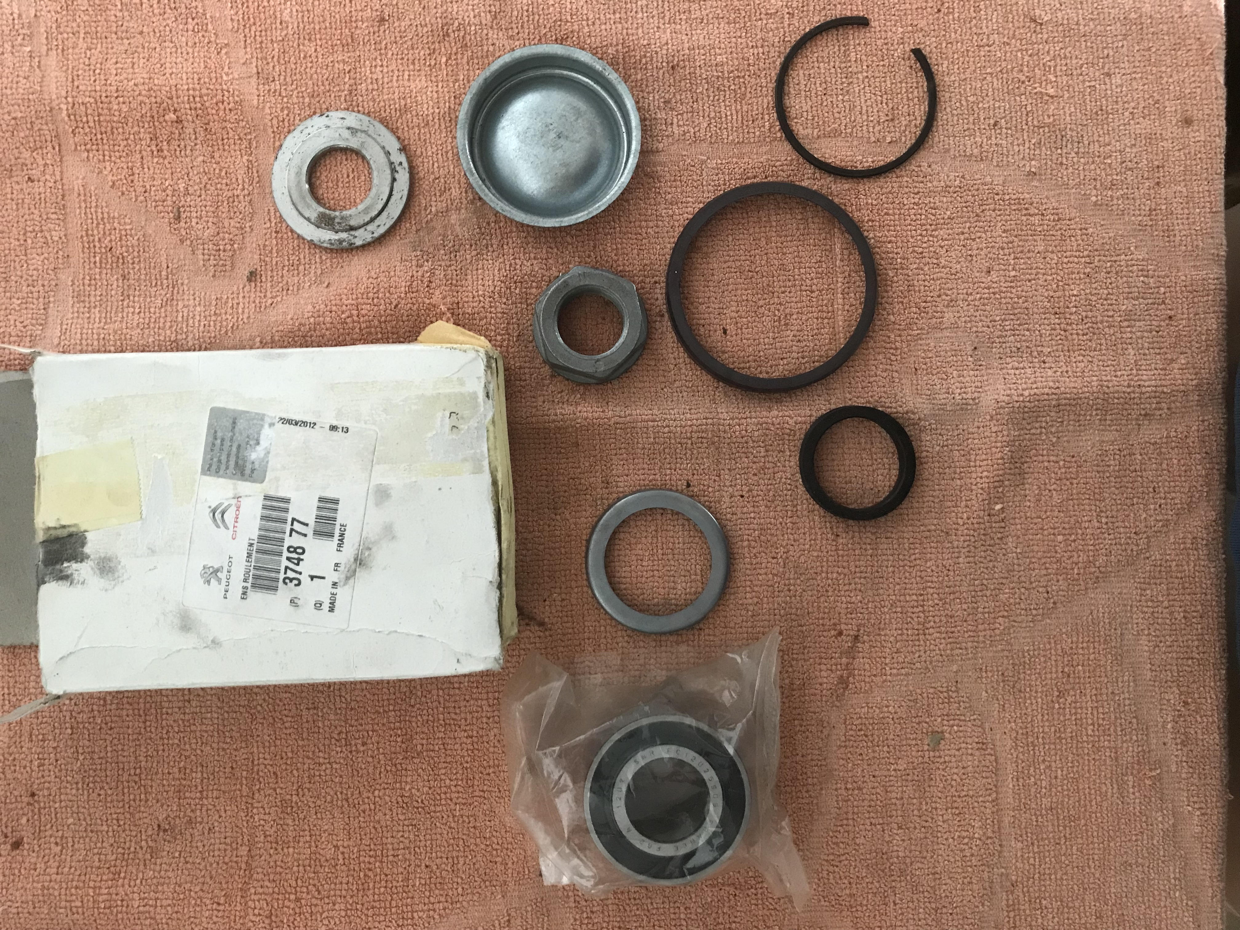 374877 Kit rolamentos roda traz Citroen C2