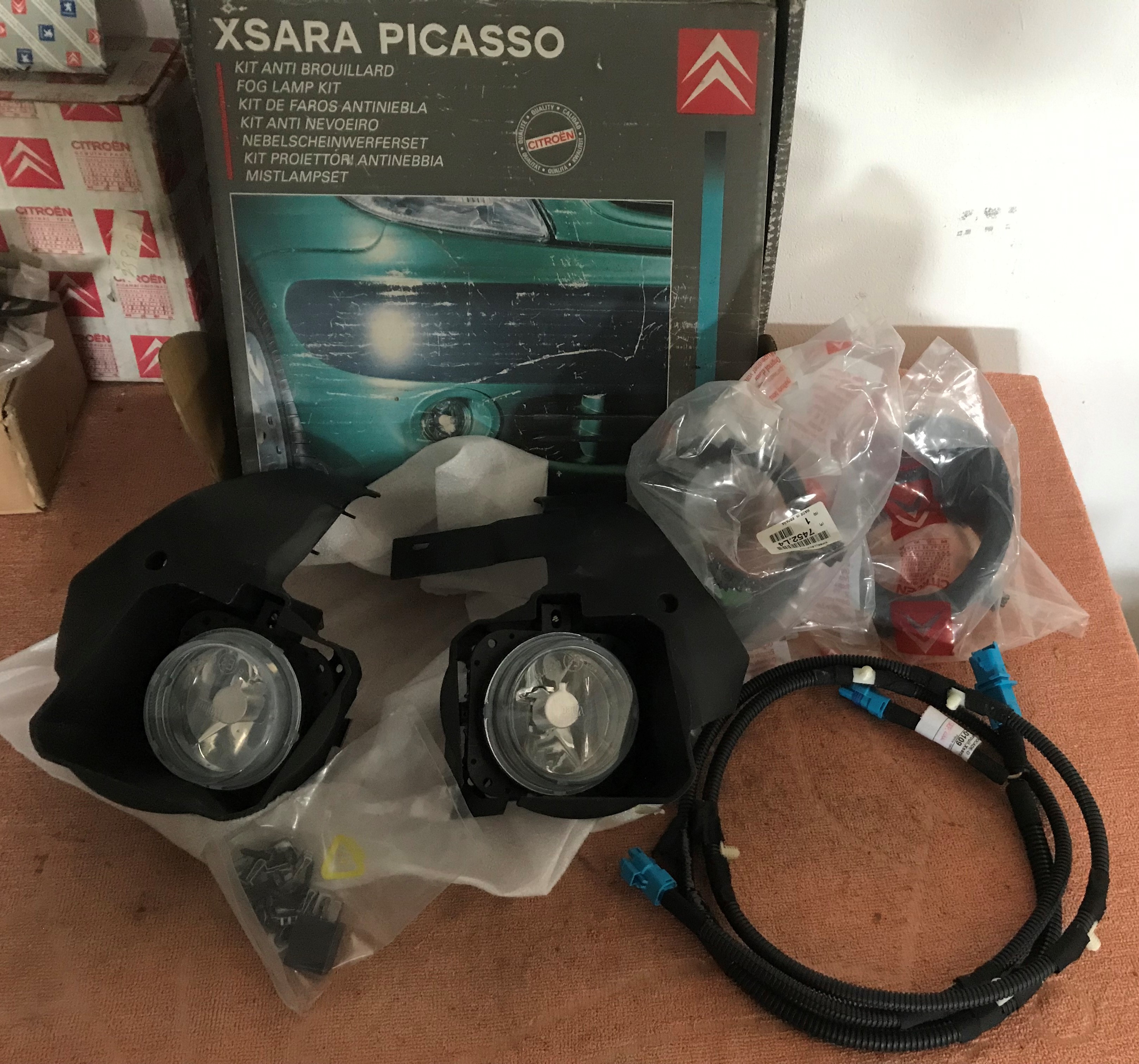 948220 Kit faróis nevoeiro Citroen Xsara Picasso