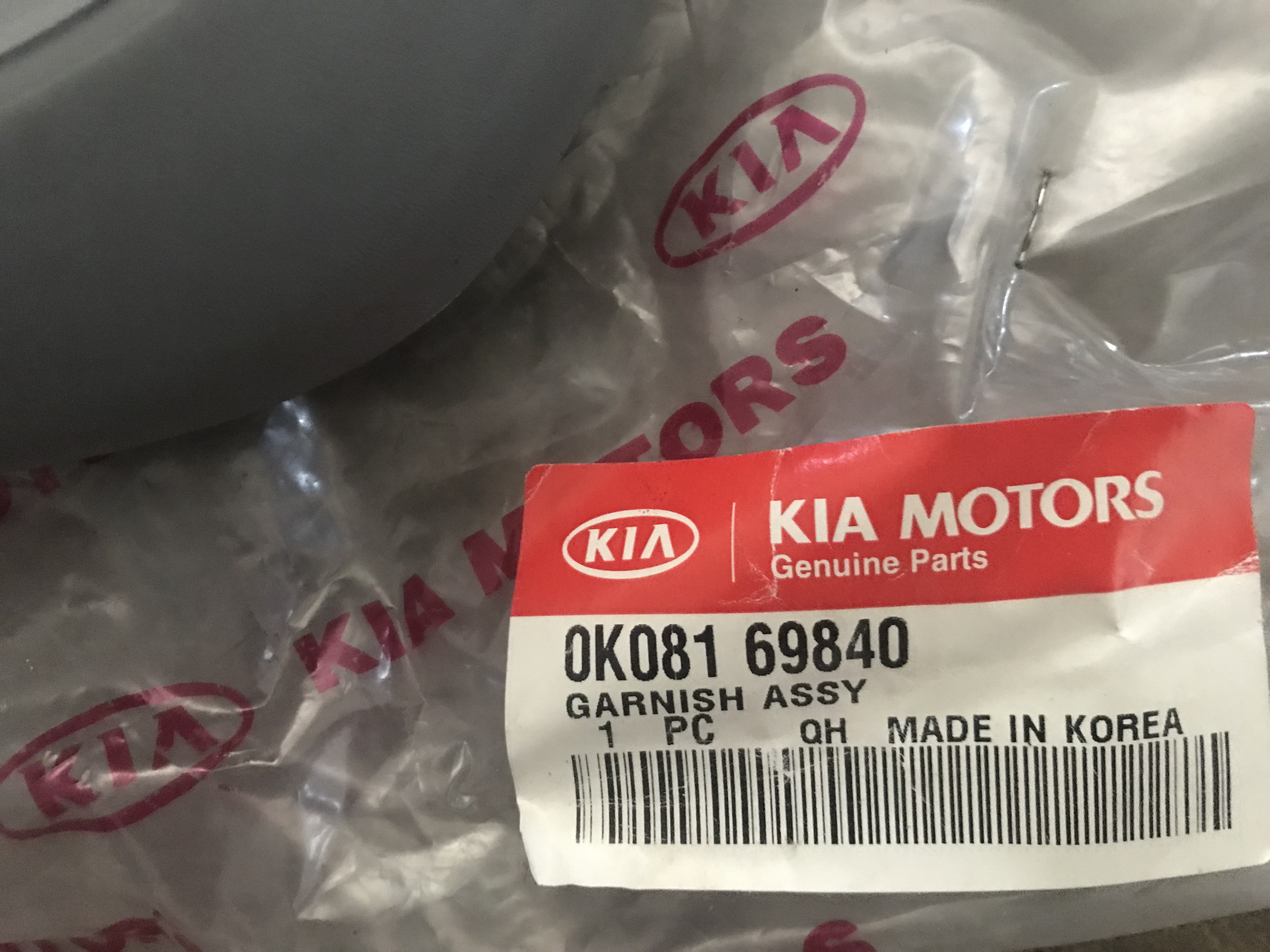 0K08169840 Guarnição teto abrir KIA Sportage