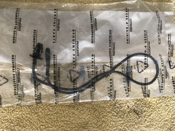 879572 Limitador chapeleira Citroen Saxo
