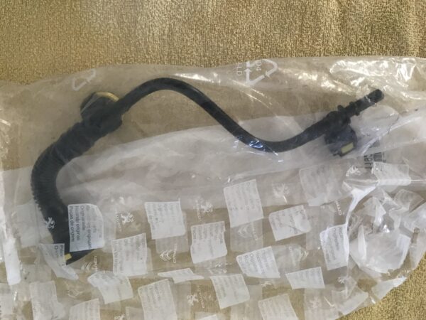 1192V9 Tubo vapores Citroen Saxo
