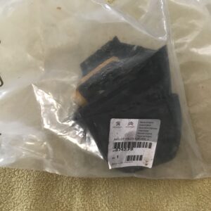 8742F9 Jogo suportes spoiler traz Citroen C2