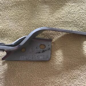 1H0823302A Dobradiça capot VW Golf III