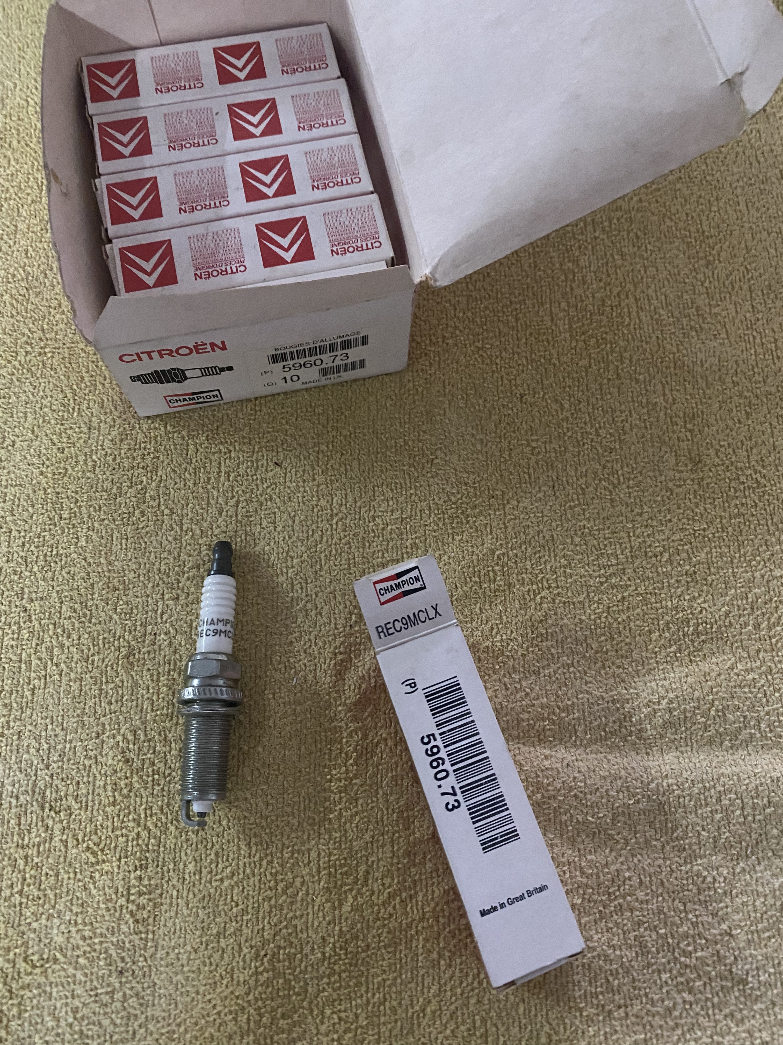 596073 Vela ignição Citroen / Peugeot