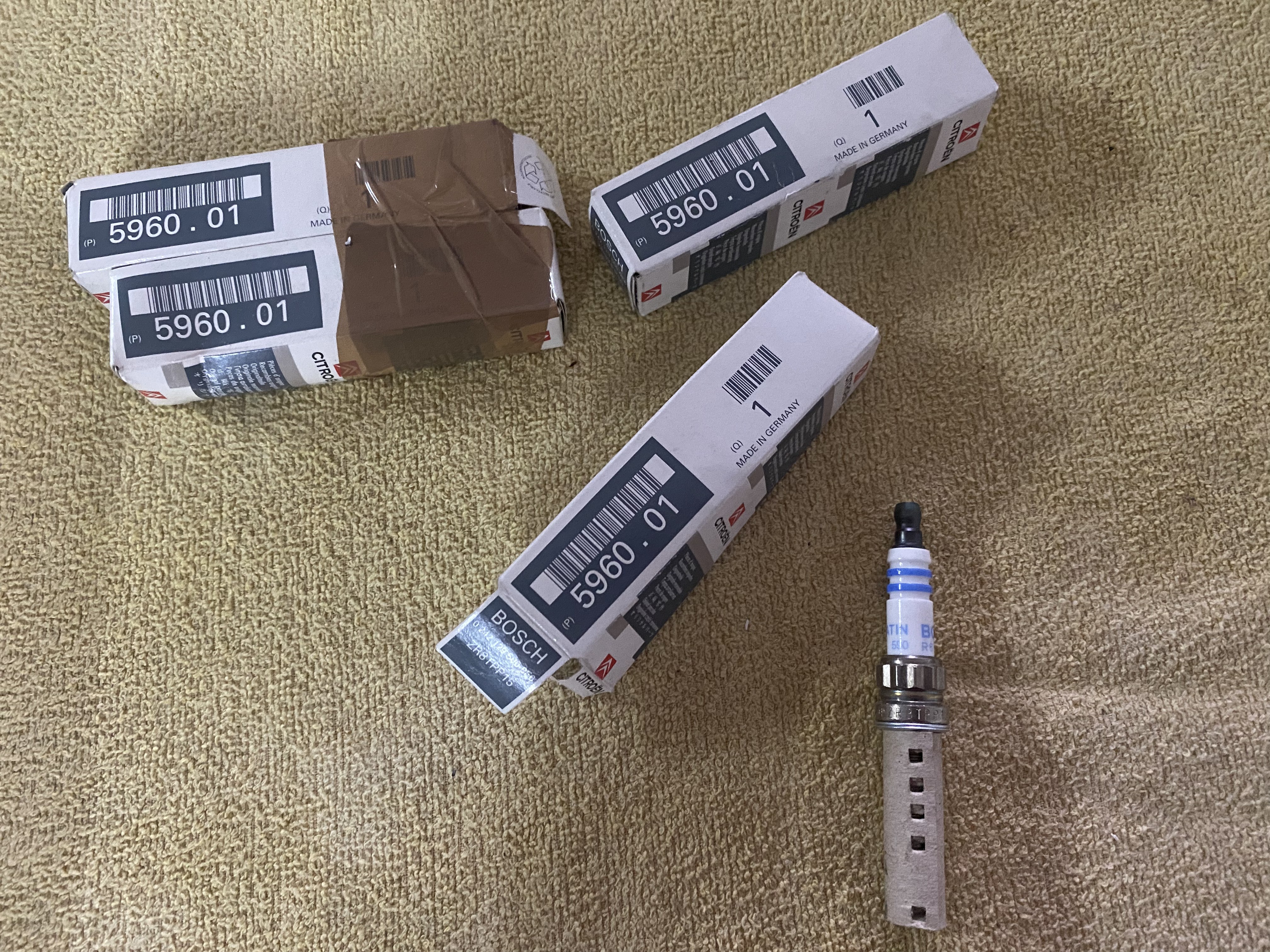 596001 Vela ignição Citroen / Peugeot