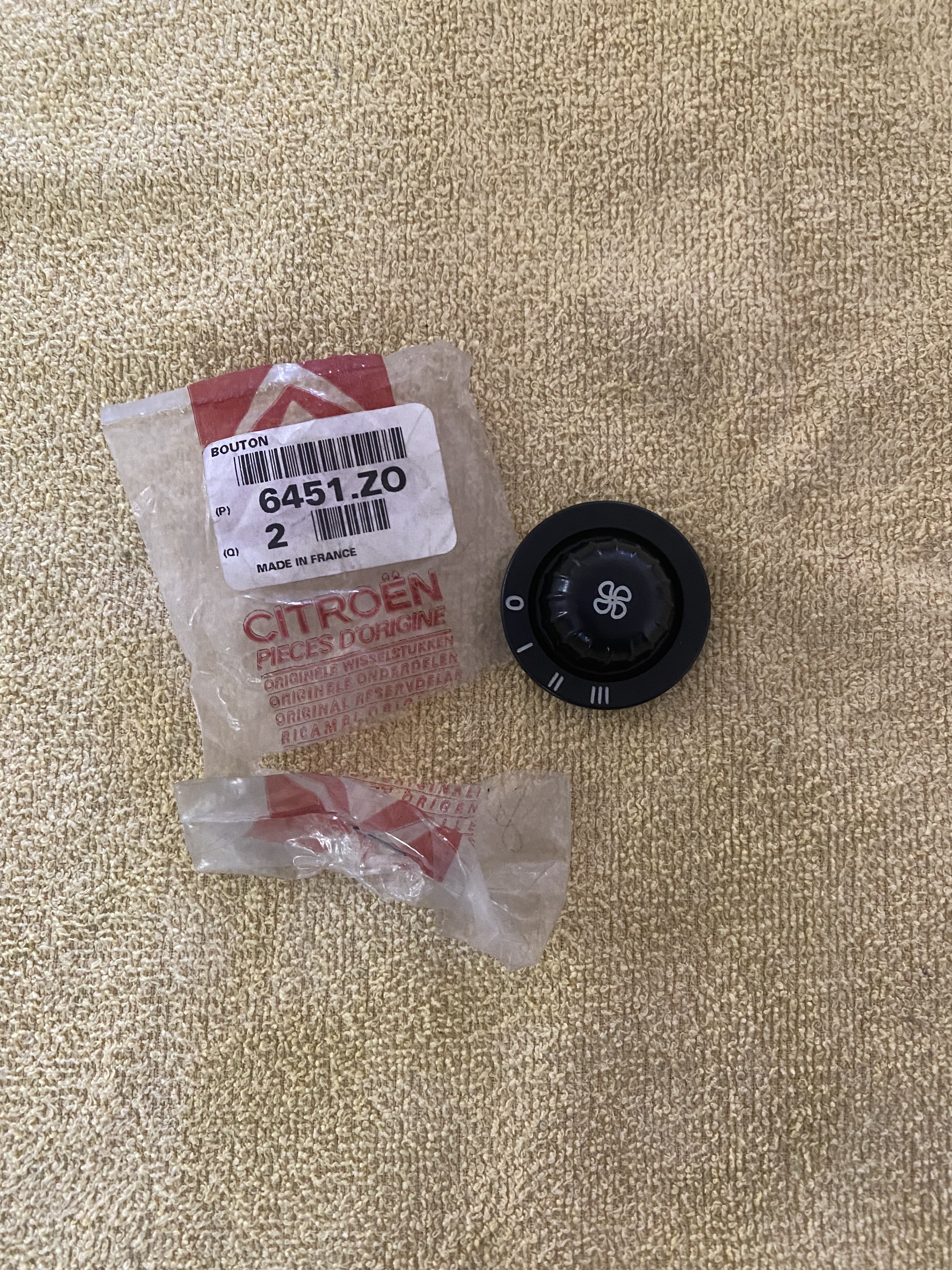 6451Z0 Botão comando chaufagem Citroen Saxo