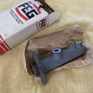 460140 FEG Bomba central travões Peugeot 104