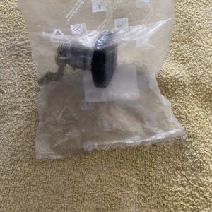 8726E4 Fecho tampa mala Citroen AX