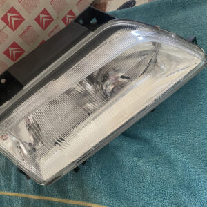 6205R9 Farol direito Citroen Xantia II