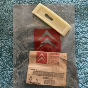 95556737 Agrafe frisos porta Citroen Visa