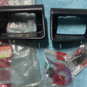 ZC9875474U Kit suporte faróis nevoeiro Citroen AX